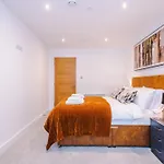 Flat 38, Axis - Centre, Roof Terrace, Free Parking *