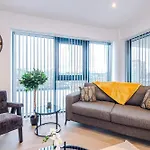 Flat 38, Axis - Centre, Roof Terrace, Free Parking * Leeds (West Yorkshire)