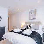 Flat 38, Axis - Centre, Roof Terrace, Free Parking *