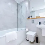 Flat 38, Axis - Centre, Roof Terrace, Free Parking * Leeds (West Yorkshire)