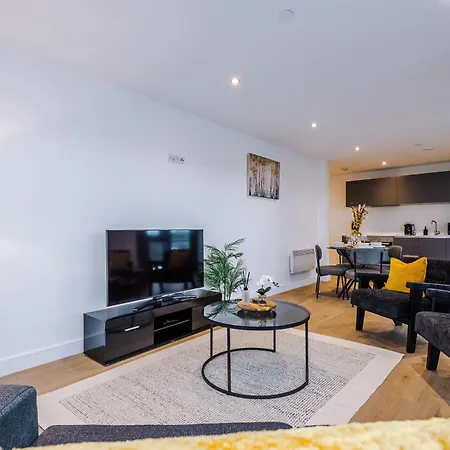 Apartment Flat 38, Axis - Centre, Roof Terrace, Free Parking