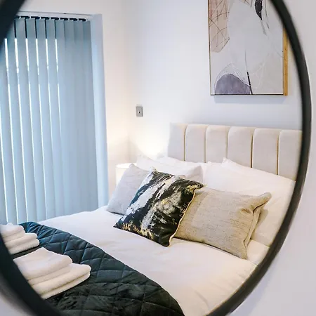 Flat 38, Axis - Centre, Roof Terrace, Free Parking Apartment Leeds (West Yorkshire)