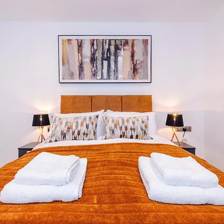 Flat 38, Axis - Centre, Roof Terrace, Free Parking * Leeds (West Yorkshire)