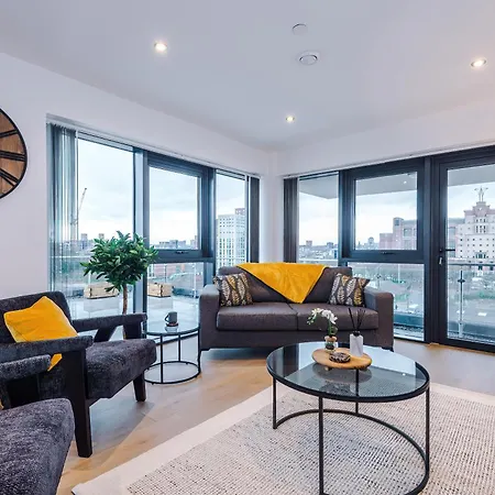 Flat 38, Axis - Centre, Roof Terrace, Free Parking Apartment Leeds (West Yorkshire)