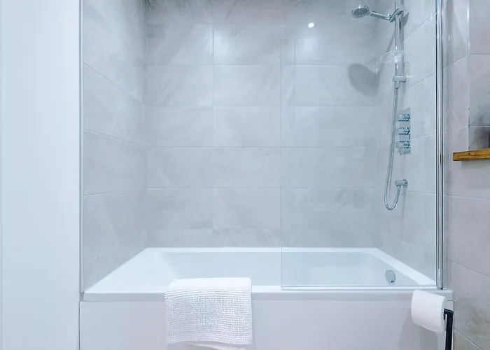 Flat 38, Axis - Centre, Roof Terrace, Free Parking Apartment Leeds (West Yorkshire)