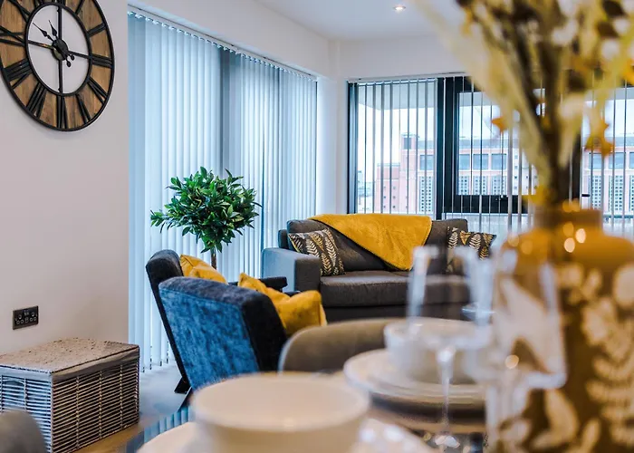 Flat 38, Axis - Centre, Roof Terrace, Free Parking *