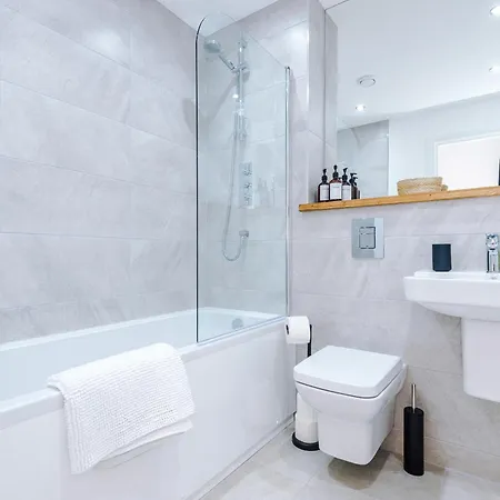 Flat 38, Axis - Centre, Roof Terrace, Free Parking * Leeds (West Yorkshire)